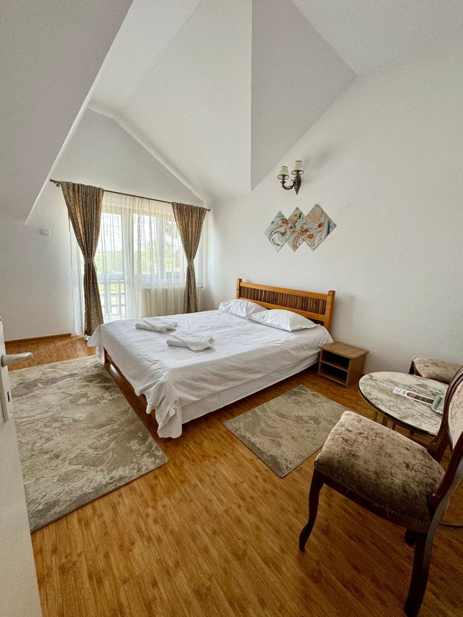 Pensiunea Ana Piatra Neamt Exterior photo